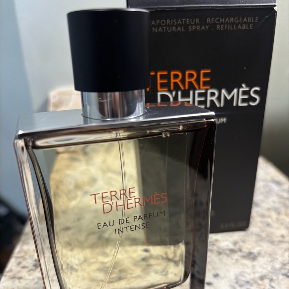 Hermès Terre d'Hermès Eau de Parfum Intense - Black and Orange